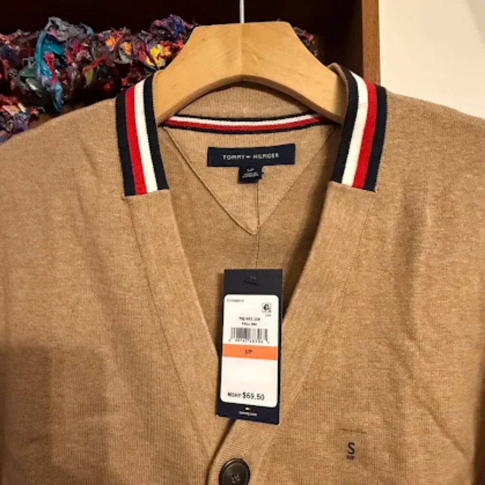 Tommy Hilfiger Men V-Neck Cardigan - Picture 3 of 10